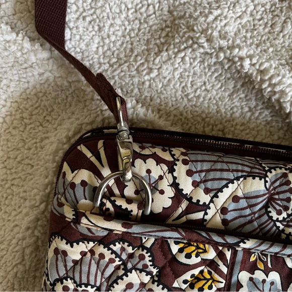 Vera Bradley Slate Blooms hard shell iPad crossbody case bag retired pattern - Picture 3 of 14